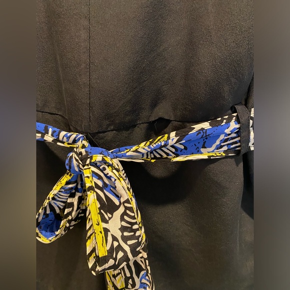 BCBG MaxAzria Silk Shorts Romper - Picture 12 of 14